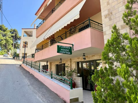 Florinis House Apartment hotel in Halkidiki
