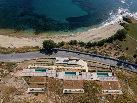 Property building, Bird's eye view, Beach, Sea view, Swimming pool, Location, Sunset