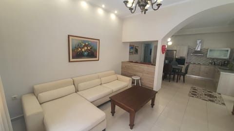 Kitchen or kitchenette, Living room, Dining area