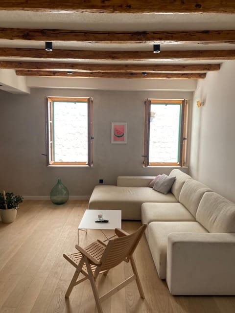 Ancient & Modern Apartment in Šibenik