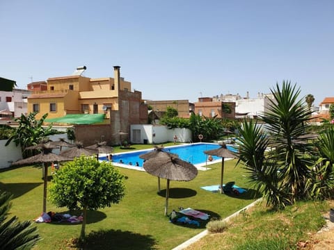 Garden, Swimming pool, Swimming pool