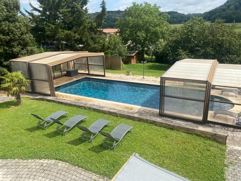 Garden, Pool view, Swimming pool, Swimming pool, sunbed