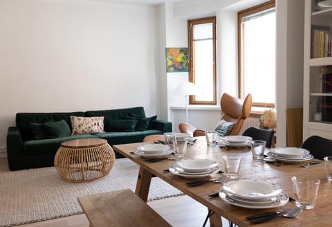 Living room, Seating area, Dining area