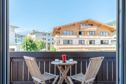Summer, View (from property/room), Balcony/Terrace
