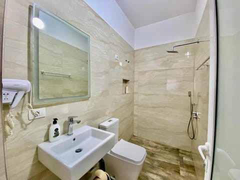 Gray&Oli Studios Apartment in Vlorë