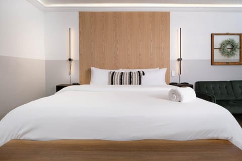 Bed, Photo of the whole room