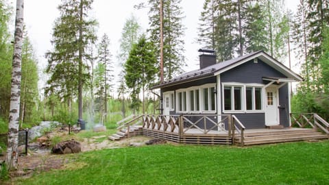 Venejoen Piilo - Kuohu Chalet in Finland