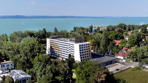 Property building, Bird's eye view