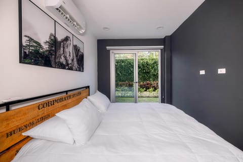 Bed, Photo of the whole room, Bedroom, air conditioner
