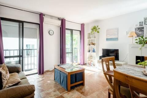 Communal lounge/ TV room