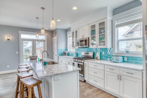 Time to Coast House in Lincoln City