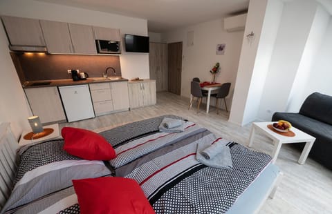 Living room, Photo of the whole room, Seating area