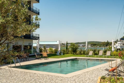 Property building, Swimming pool