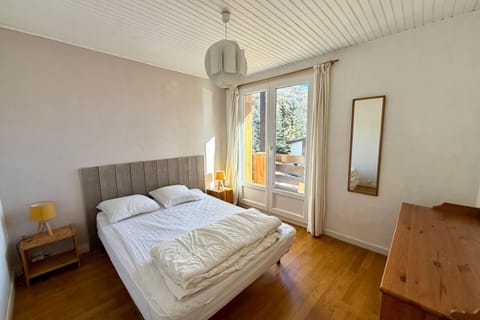 75m With Balcony Near The Slopes! Apartment in Saint-Chaffrey