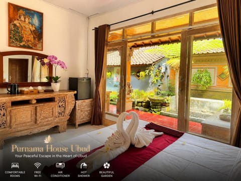 Bed, Garden, Photo of the whole room, Bedroom, Garden view, minibar