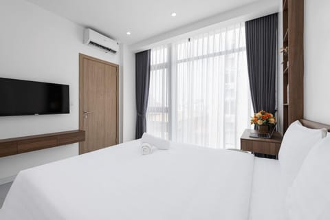 TV and multimedia, Photo of the whole room, Bedroom