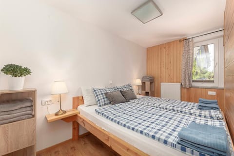 Living room, Photo of the whole room, Seating area, Bedroom, air conditioner