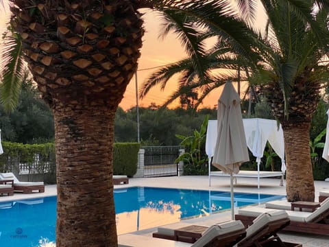 Pool view, Swimming pool