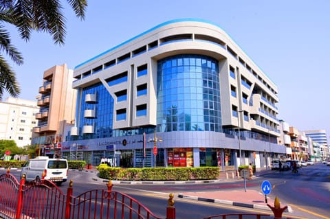 Property building, Neighbourhood