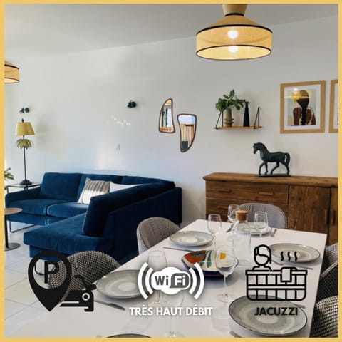 Living room, Dining area
