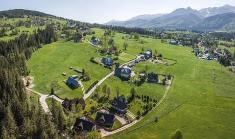 Bird's eye view, Mountain view