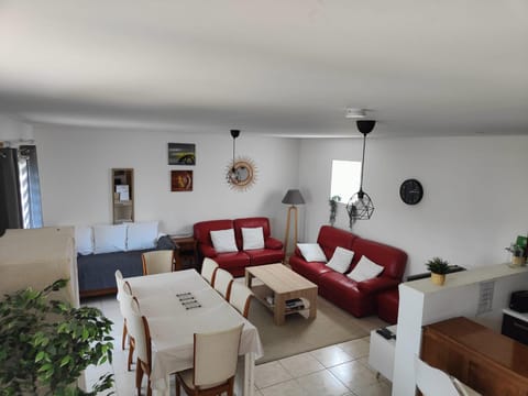 CHAP'S Résidence en centre ville 1 à 11 personnes House in Centre-Val de Loire