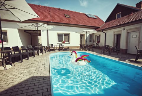 Property building, Swimming pool