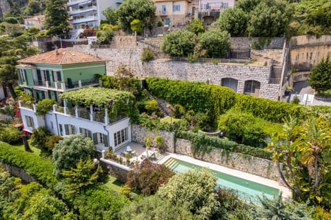 Property building, Pool view