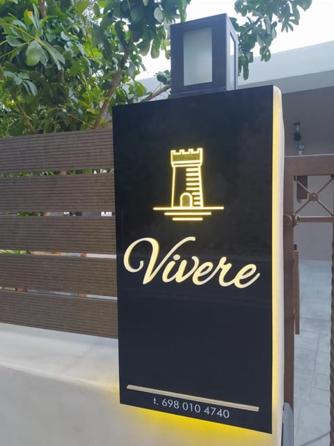 Property logo or sign, Logo/Certificate/Sign, Text overlay