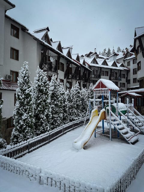 Day, Winter, Children play ground, View (from property/room), City view, Inner courtyard view