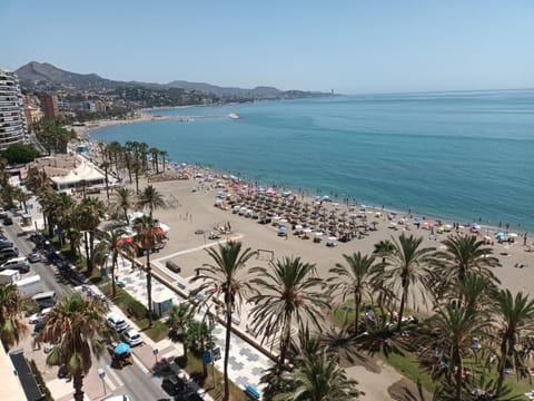 Neighbourhood, Natural landscape, Beach, Beach