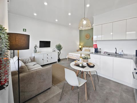 Kitchen or kitchenette, Living room, Photo of the whole room, Seating area, Dining area