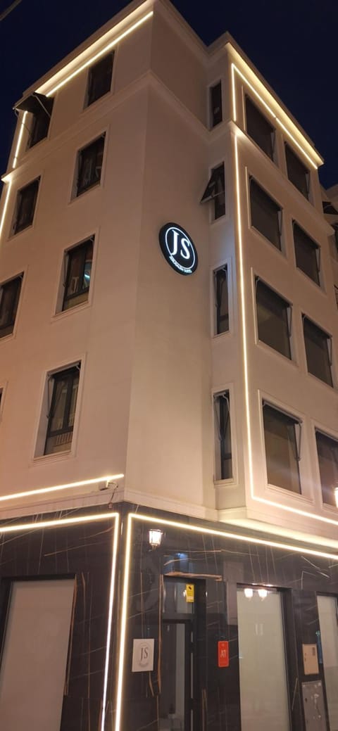 Property building, Night