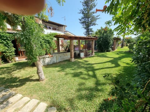 Property building, Garden