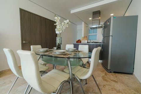 Luxury apartment in front of Acapulco Beach Apartment in Acapulco