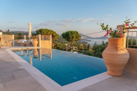 Patio, Mountain view, Pool view, Swimming pool