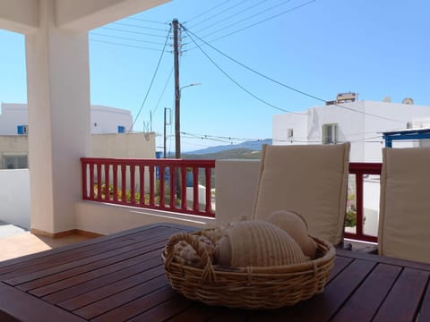 Patio, Day, View (from property/room), Balcony/Terrace, Balcony/Terrace, Seating area, Mountain view