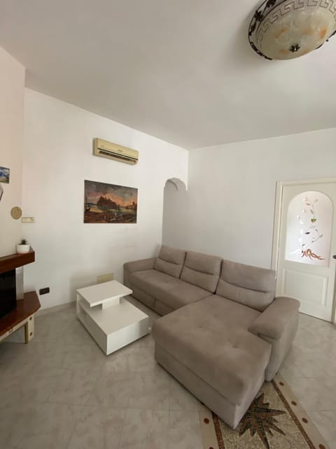 Appartamento Ischia Porto DM Apartment in Ischia
