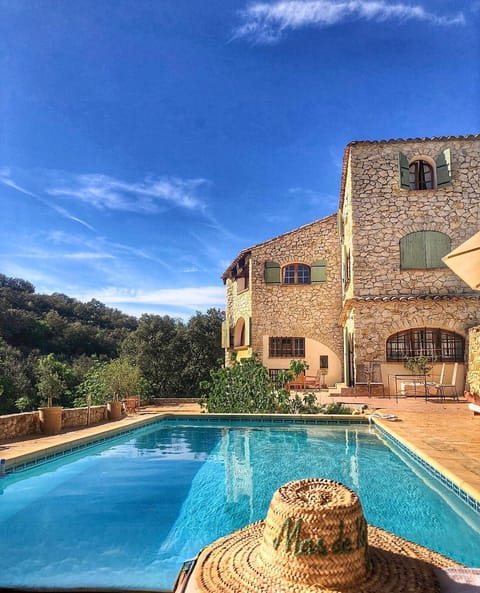 Property building, Patio, Swimming pool