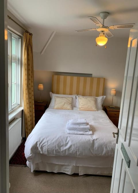 Parsnips House BnB Glastonbury Bed and Breakfast in Glastonbury