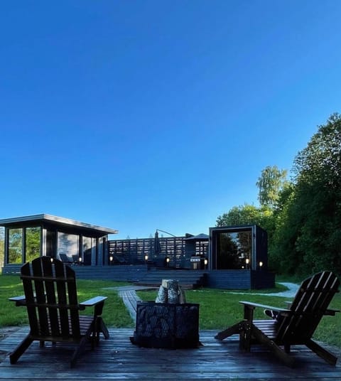 Property building, Garden, flat iron