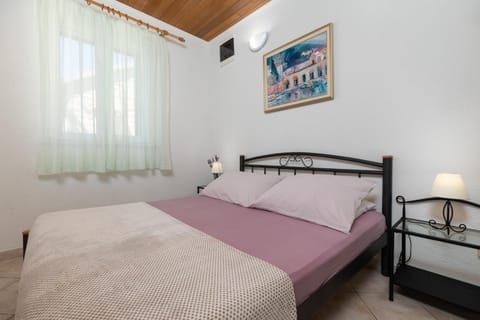 Apartments Paloc - Blue Apartment in Bol