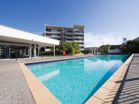 Swimming pool, Swimming pool