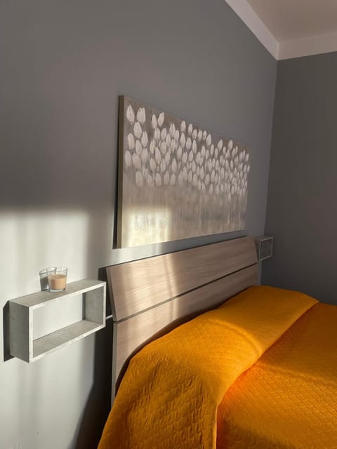 Bed, Photo of the whole room, Bedroom, hair dresser