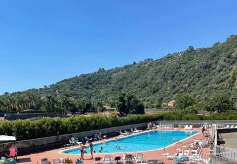 Nearby landmark, Day, Natural landscape, Mountain view, Pool view, Swimming pool, sunbed