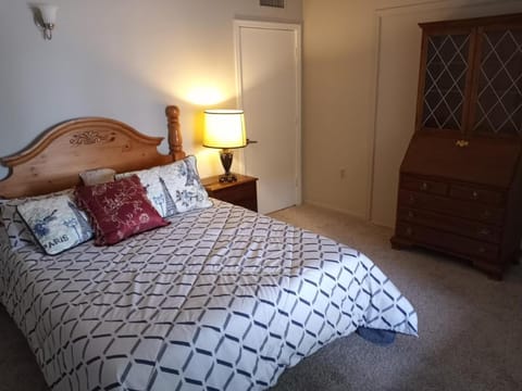 Bed, Photo of the whole room