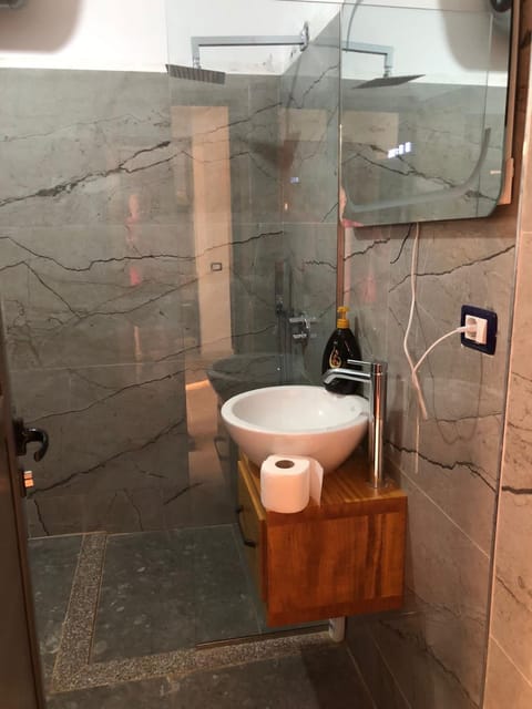 Vila Osmani 1 Apartment in Ksamil