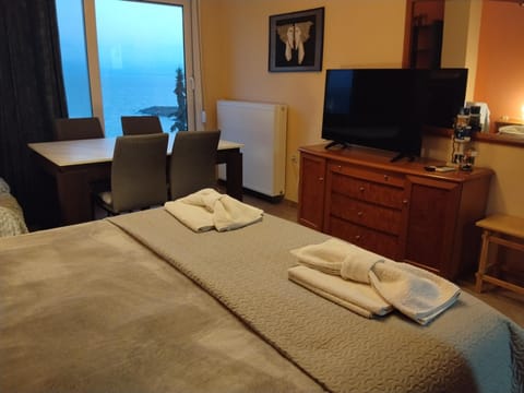 Sofia's pottery house House in Magnesia Prefecture, Greece