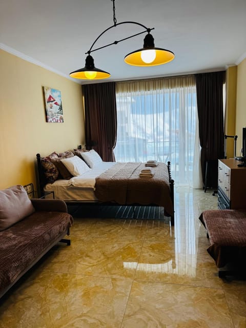 Bed, Living room, Photo of the whole room, Seating area, Bedroom