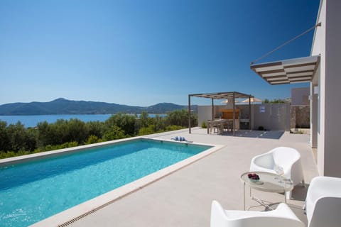 Day, Pool view, Sea view, Swimming pool, sunbed